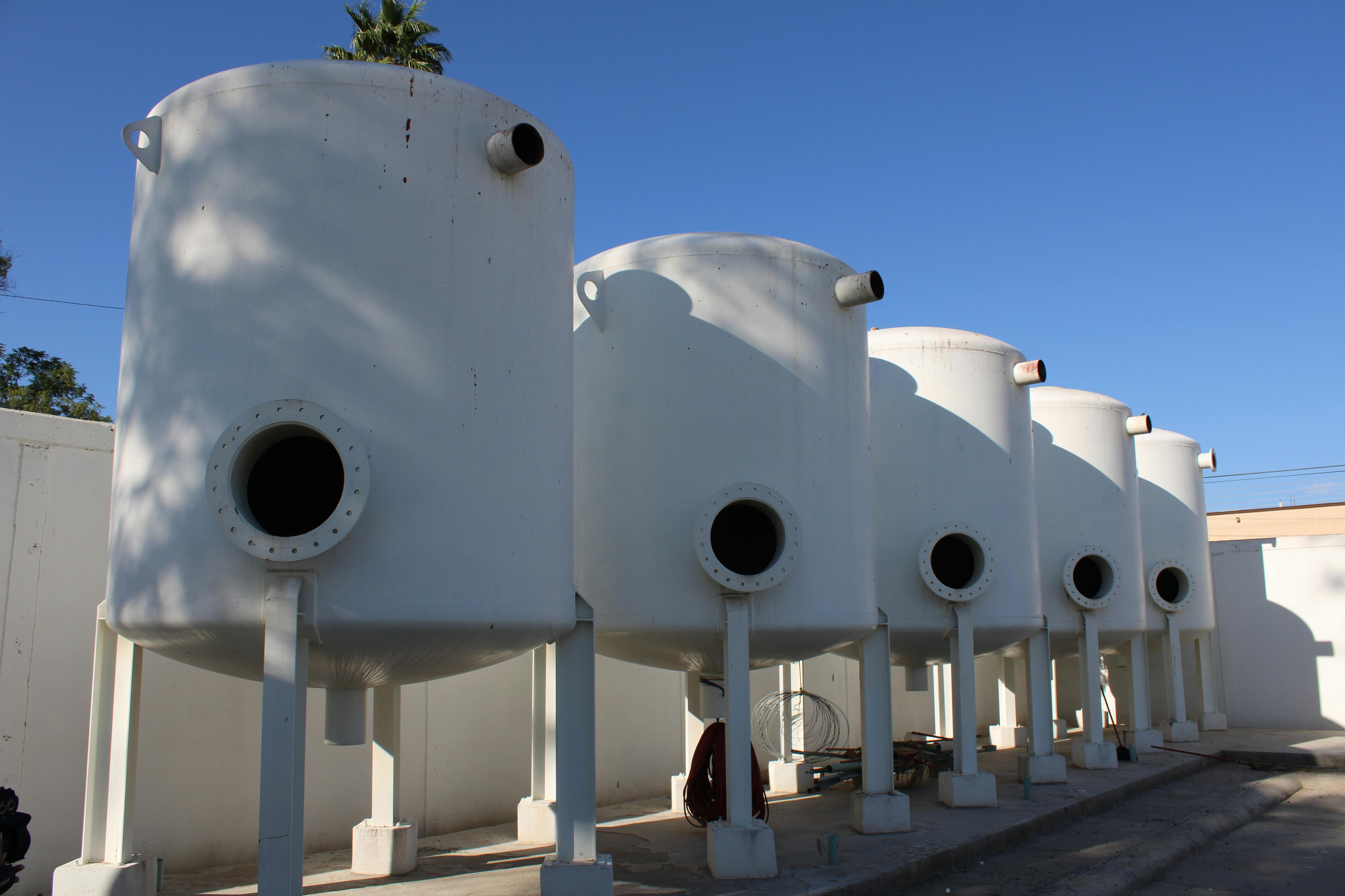 Tanques sin instalacion de las tuberías de interconexion