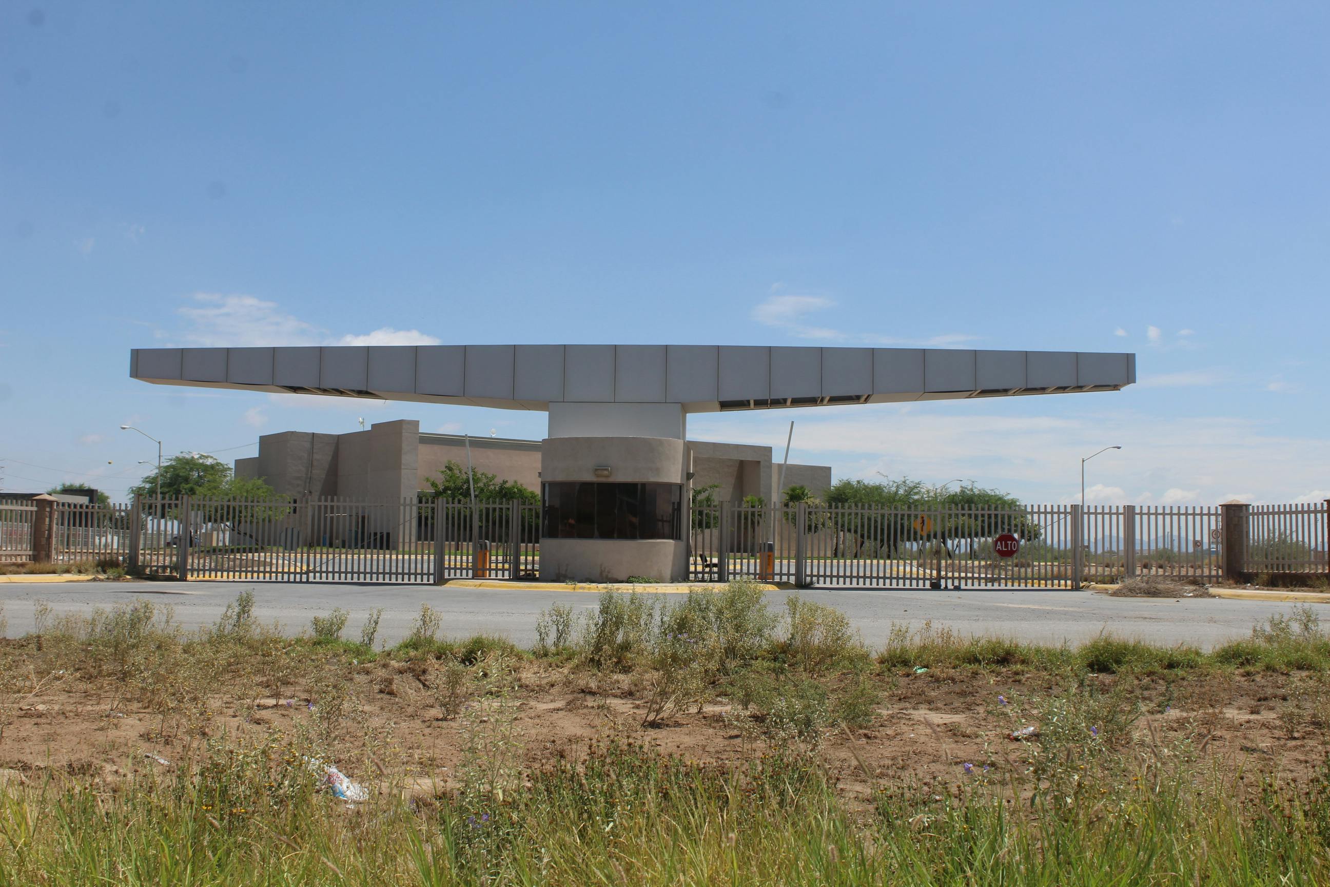 Fachada del parque PITT.